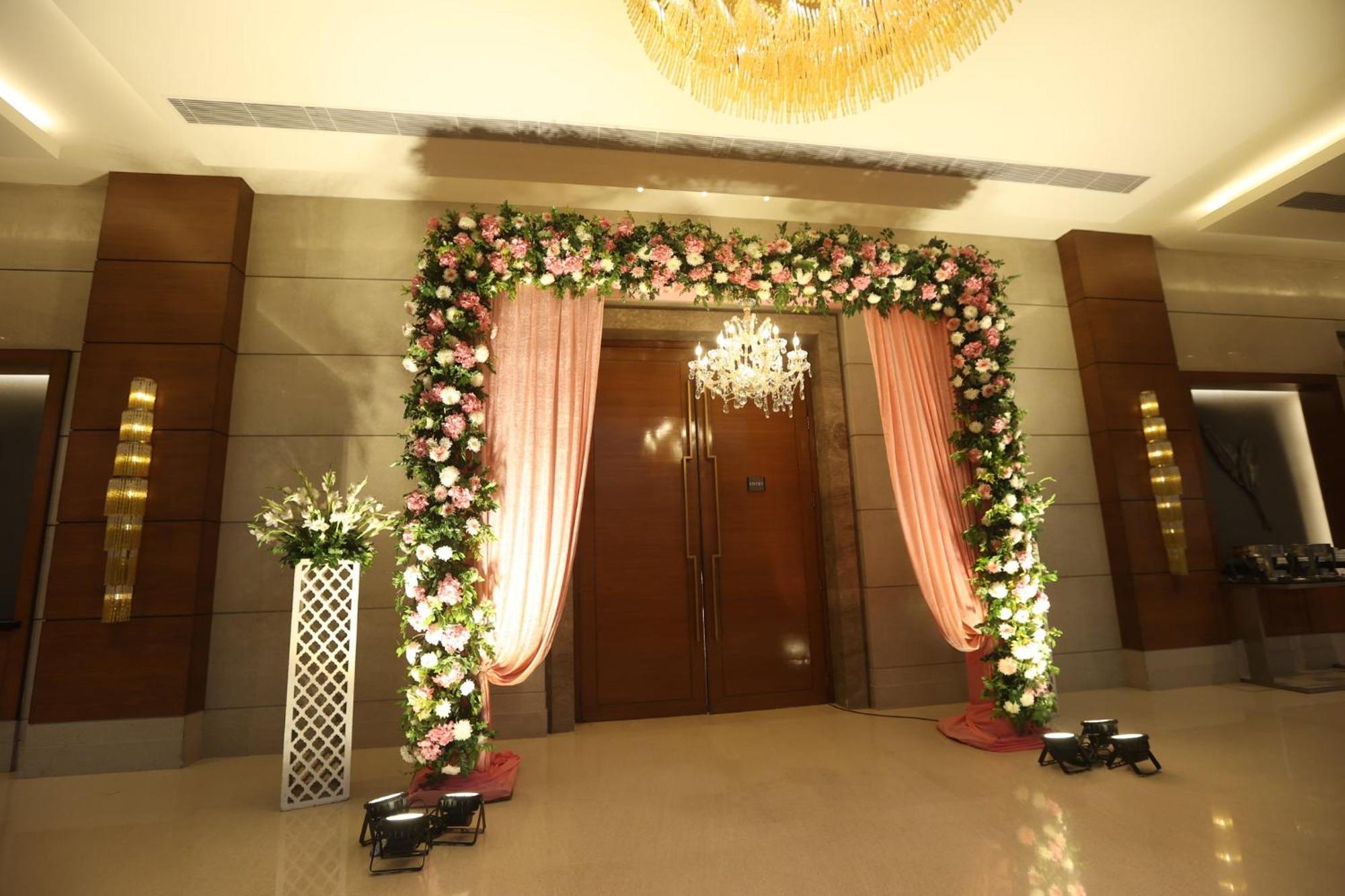 Crowne Plaza Today Gurugram By Ihg Gurgaon Exterior foto